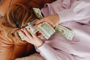 Jobs with $100/Hour Without a Degree